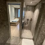 ホステル アドヴェニア パリ