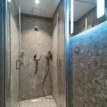 ホステル アドヴェニア *