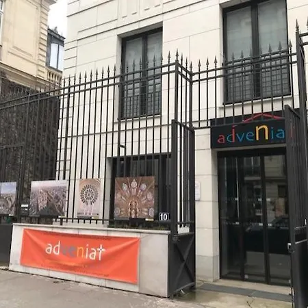 Adveniat Hostel Paris