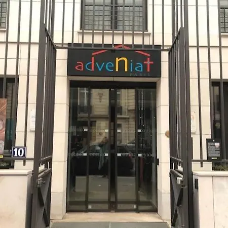Adveniat Paris