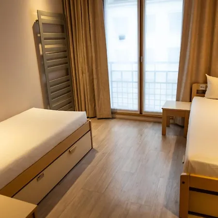 Adveniat Hostel Paris